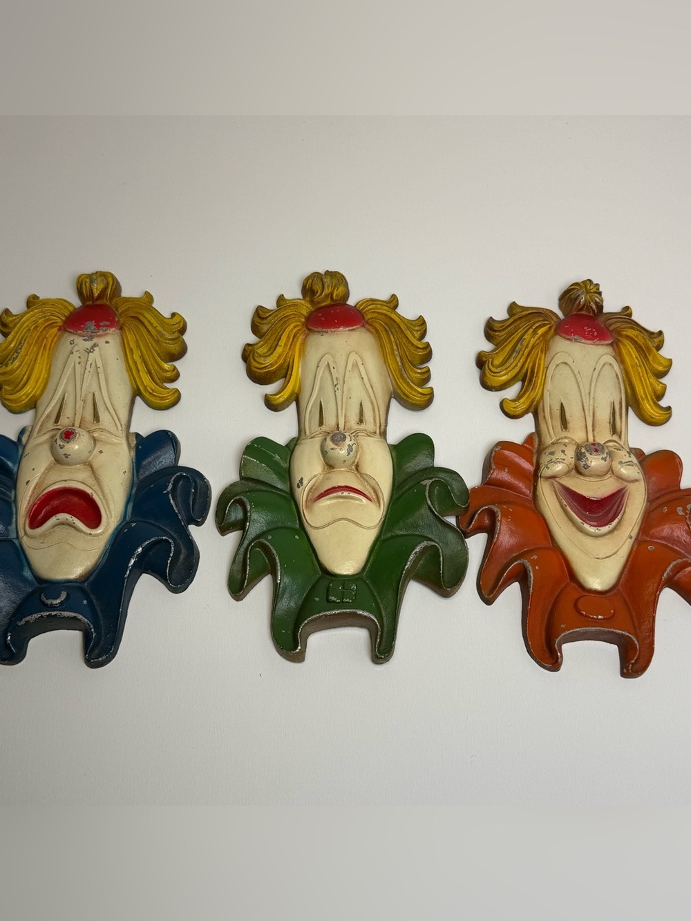 CLOWNS HEAD SET 3 SEXTON METAL PAINTING WALL MOUNTING Cast Iron Vintage Made USA